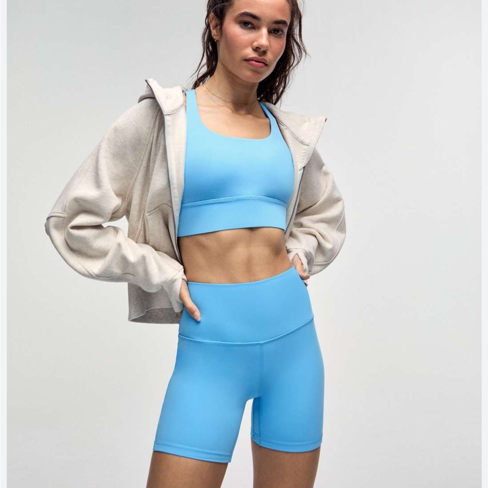 Lululemon Align 6” Shorts 🍋